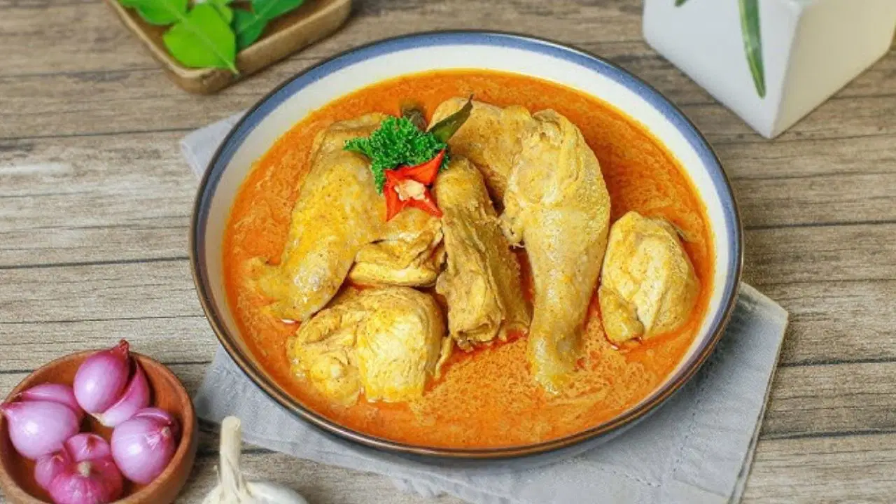 Endonzeya mutfağının sofralarınıza: Gulai Ayam