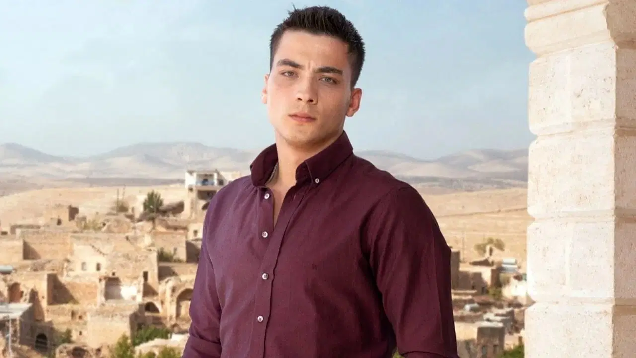 Sosyal medyadan paylaştı... Genç oyuncu Atakan Özkaya’nın baba özlemi