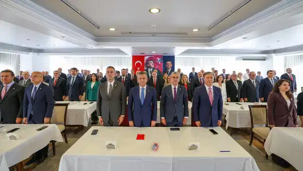 YENİ Parti'nin programı yayımlandı: Altı Ok ve parlamenter sisteme dönüş vurgusu