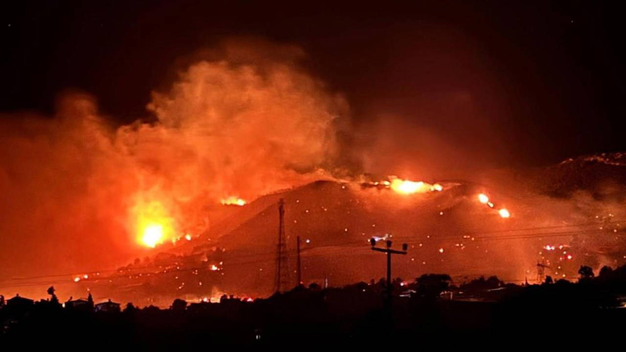 'Gece tekrar yangınların meydana gelme riski var'