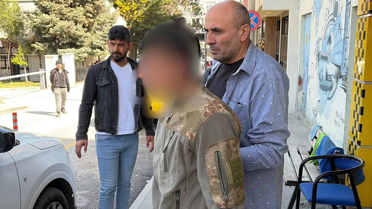 Park halindeki taksiyi çaldı, 'Tur atıp, mazotunu doldurup getirecektim' dedi