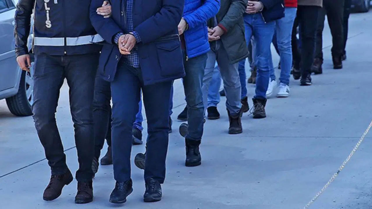 90 milyonluk TOKİ vurgunu... 5 ilde operasyon, 8 gözaltı