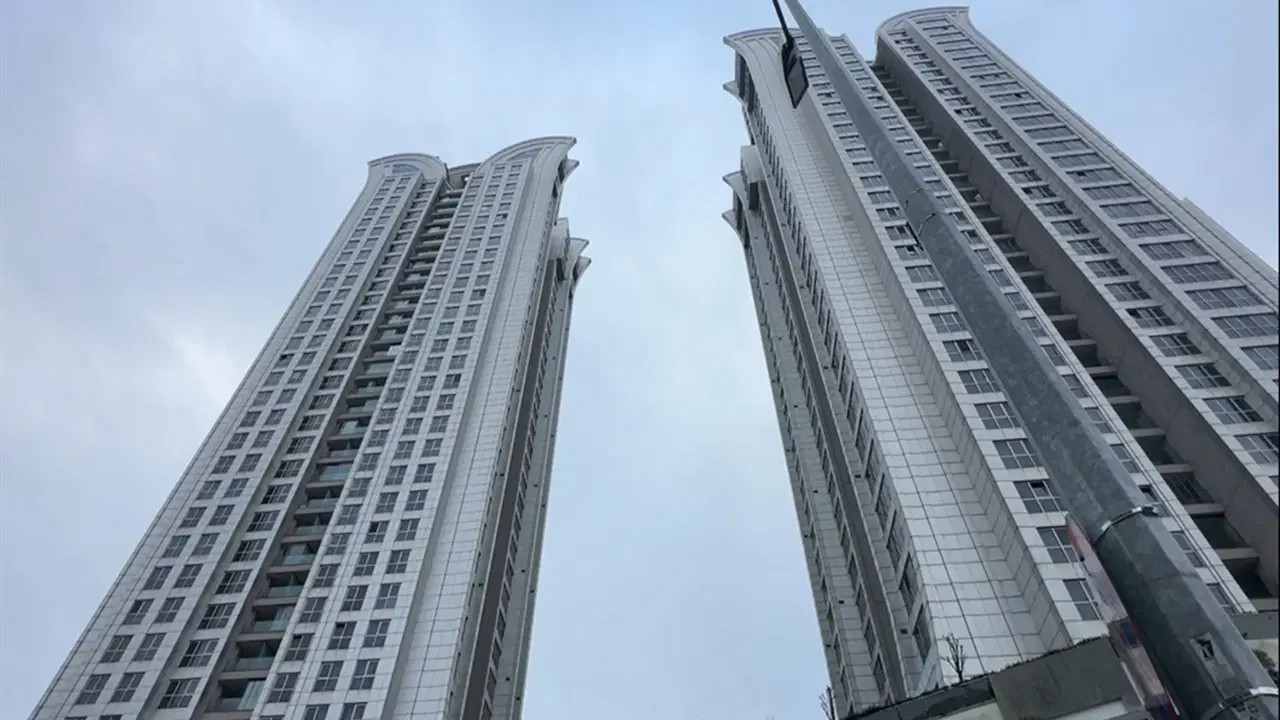 İstanbul'da şüpheli çocuk ölümü: 30'uncu kattan düşerek hayatını kaybetti