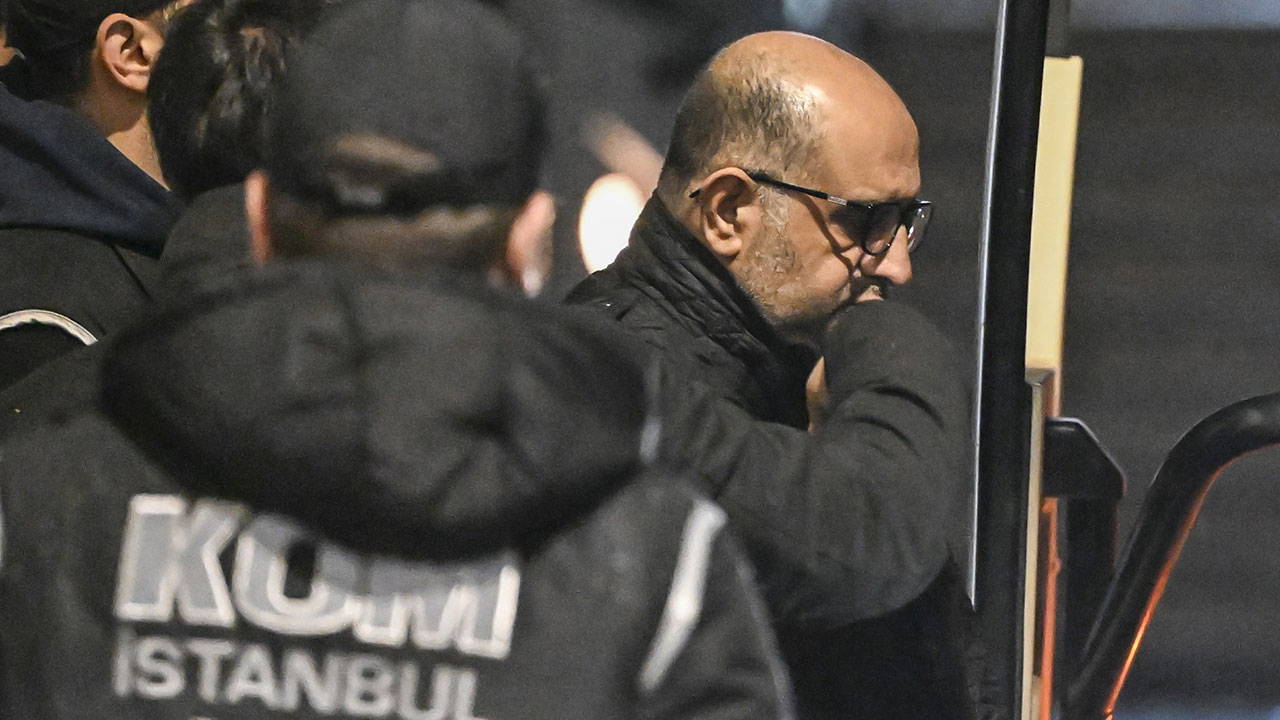 'İBB soruşturmasında bin sayfalık iddianame'