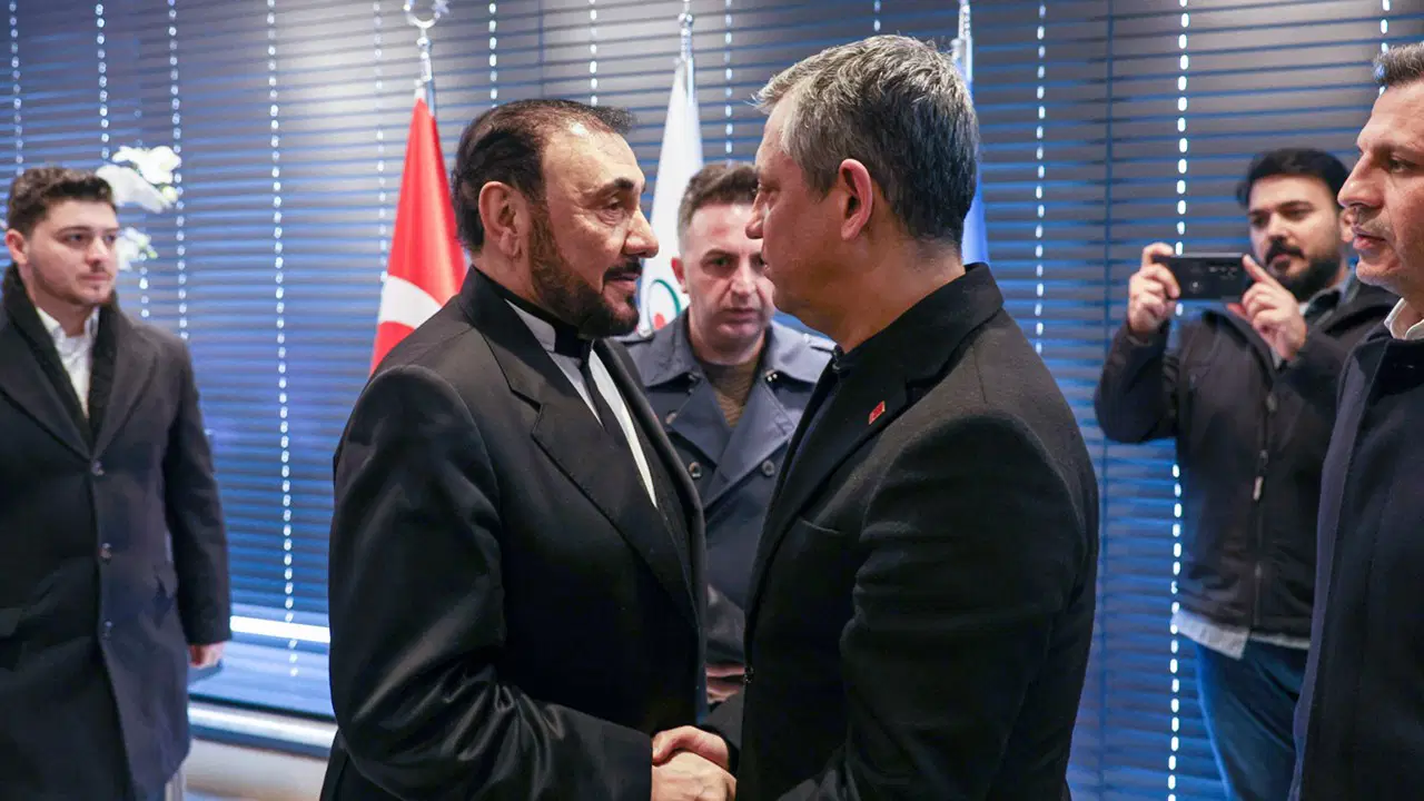 CHP Genel Başkanı Özel’den Türkiye Caferileri lideri Özgündüz’e taziye ziyareti