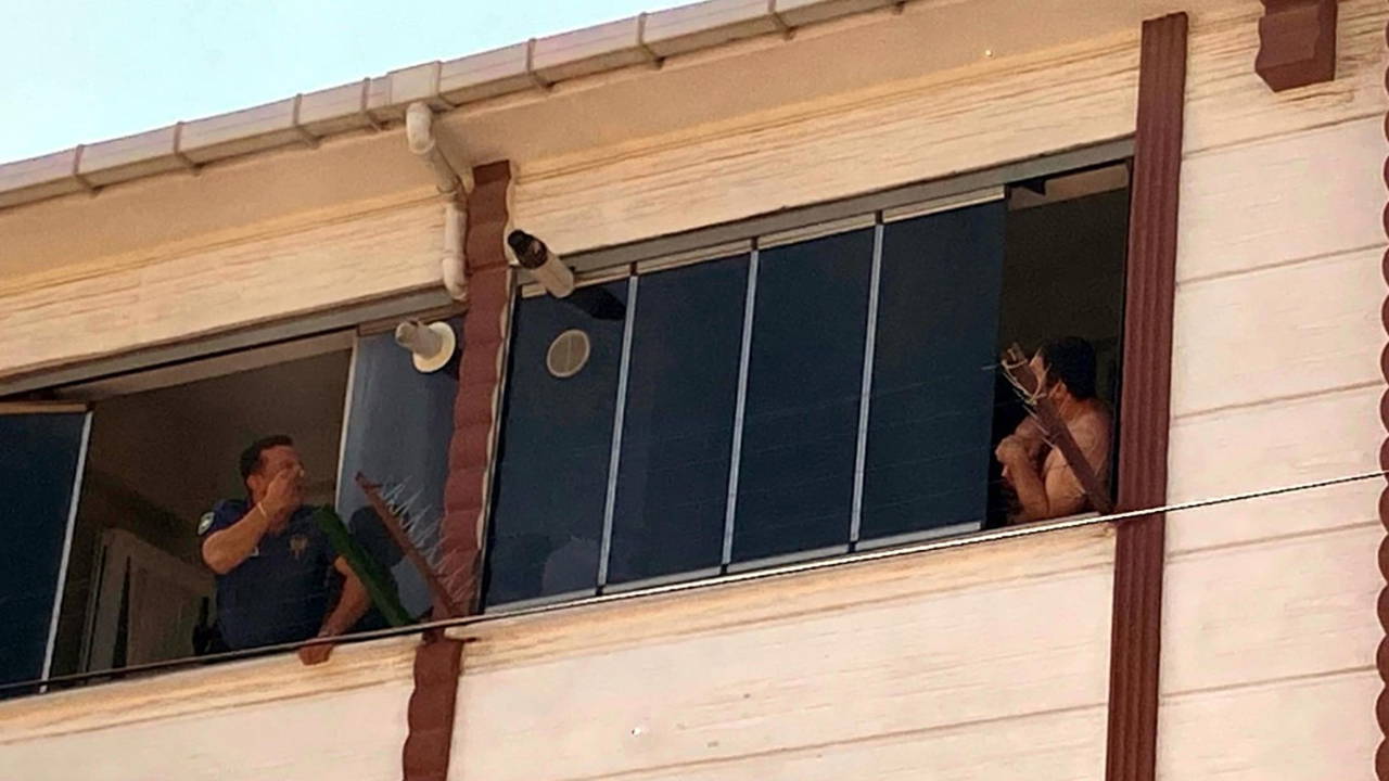 Tekirdağ'da 'baba' dehşeti! 4 aylık oğlunu 3. kattan atmaya kalktı: Hastaneye sevk edildi