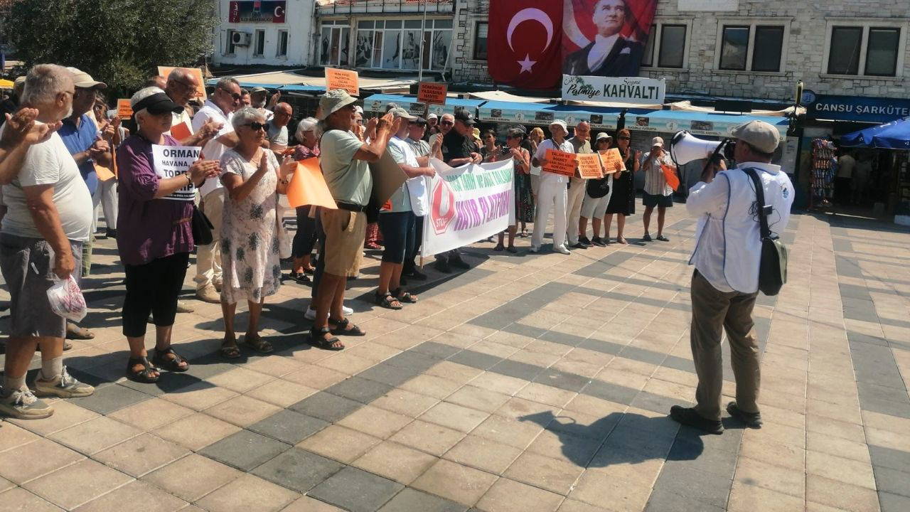 Foça’da “Süper Yetki ” protestosu: Torba yasanı geri çek 