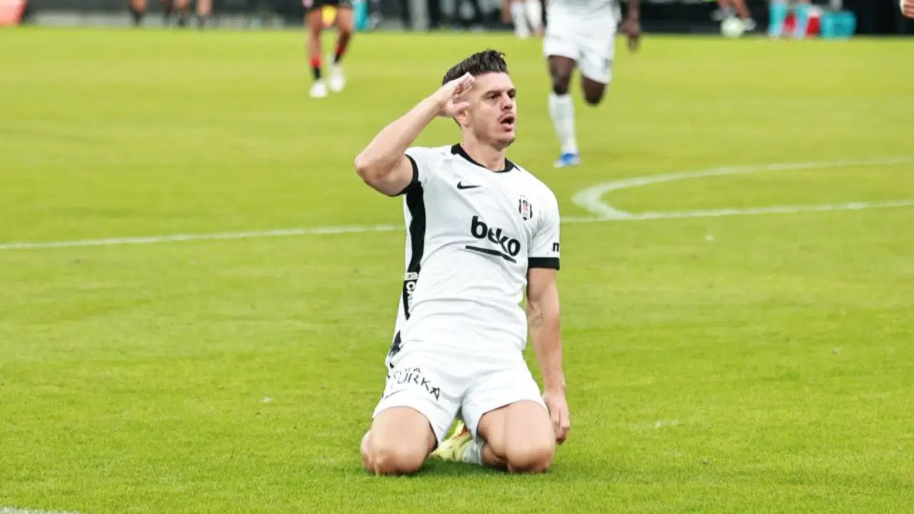 Beşiktaş'ın tur atlamasının ardından... UEFA ülke sıralaması güncellendi!