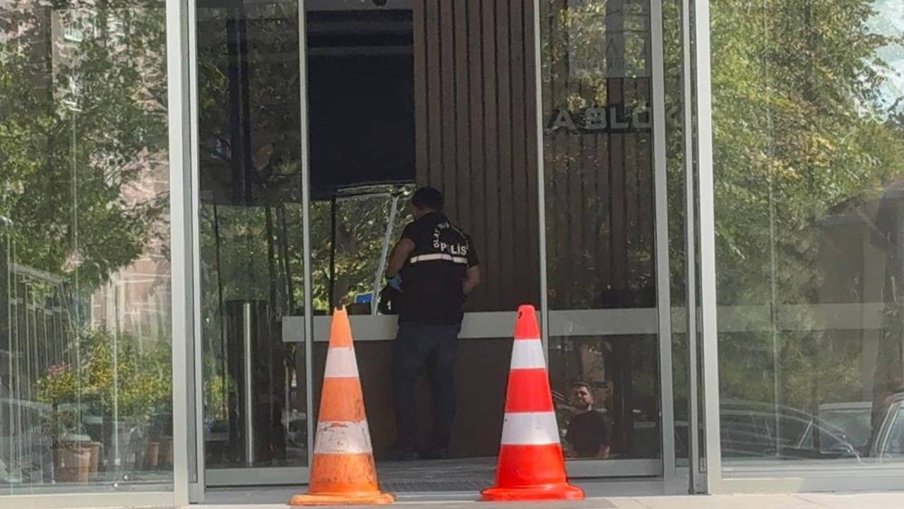 Erkek şiddeti: Boşanma aşamasındaki eşini ayağından vurdu!