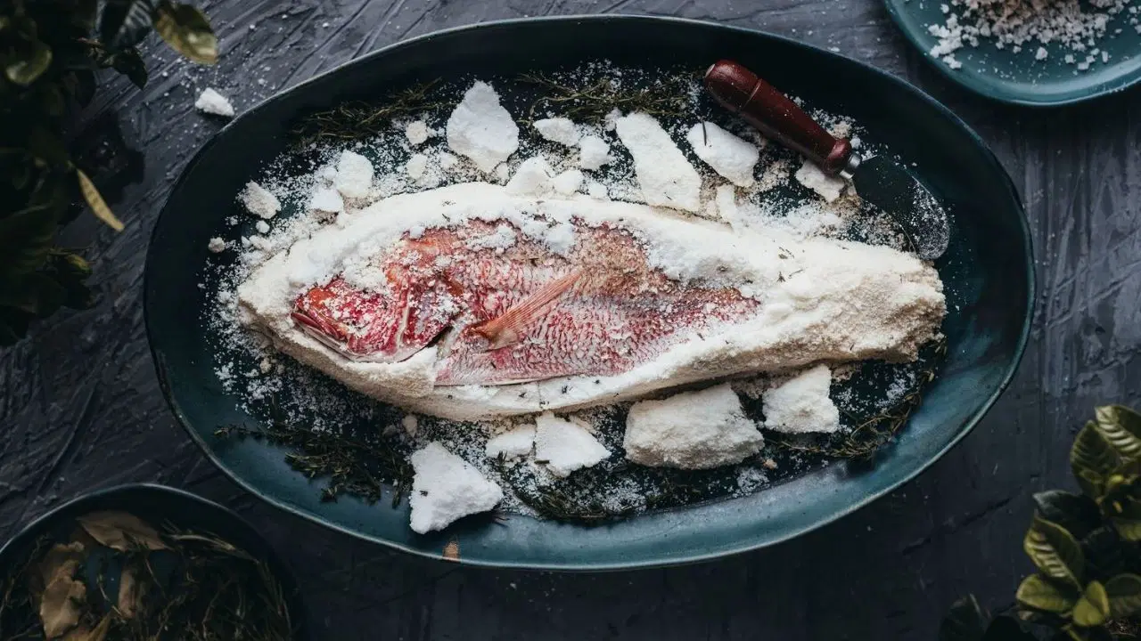 Akdeniz usulü enfes lezzet: MasterChef tuzda balık tarifi