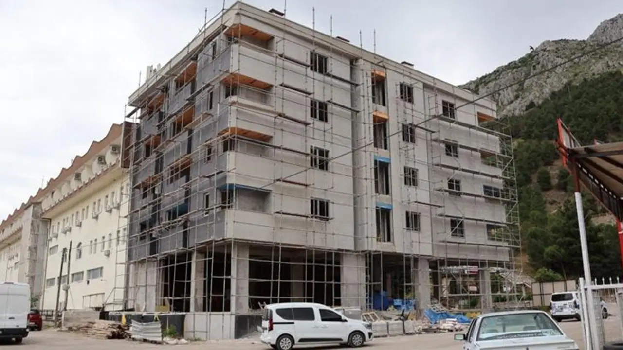 Amasya'da iş cinayeti: İnşaatın 4'üncü katından düşen işçi öldü