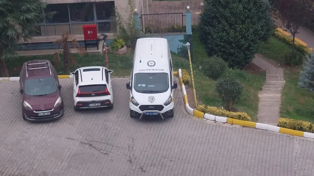 Yurtta fenalaşan genç kız kaldırıldığı hastanede hayatını kaybetti