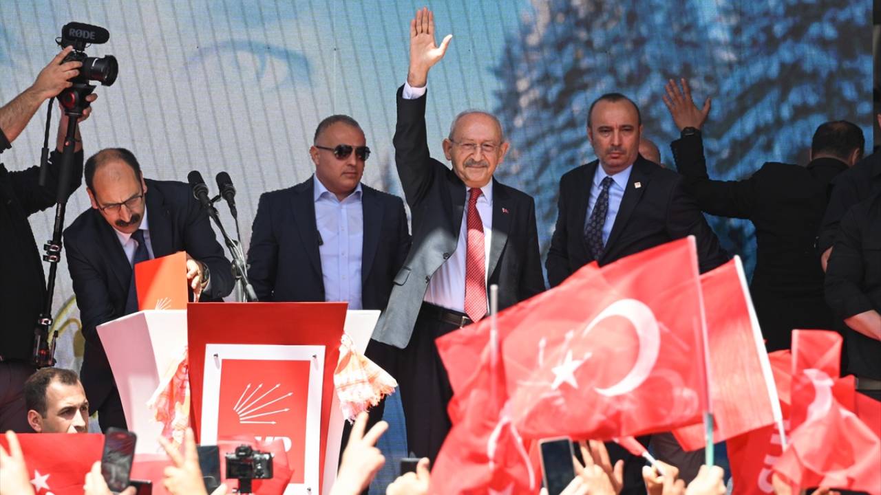 Kılıçdaroğlu Genel Merkez’de konuştu... Yandaş medya manşetlere taşıdı