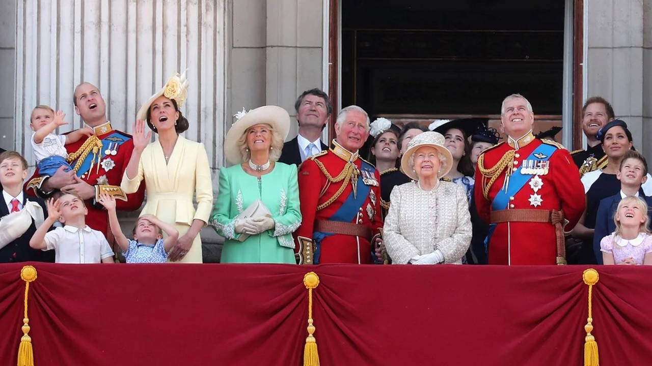 Kral Charles kardeşi Andrew'un tüm unvanlarını elinden aldı!