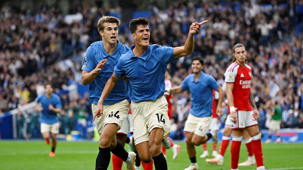 Brighton, Arsenal'i farklı mağlup etti