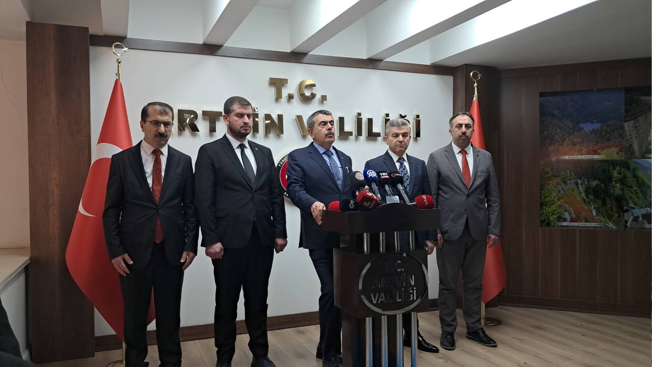 Milli Eğitim Bakanı Yusuf Tekin, Laiklik Bildirisi'ni böyle anladı: 'Neden Talibanlaşma olarak tanımlanıyor?'