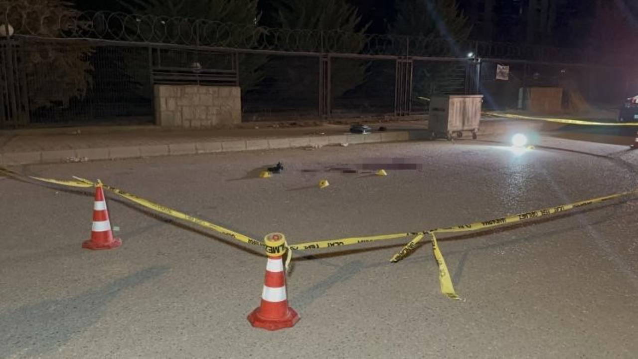 22 yaşındaki genç sokak ortasında vurulmuş halde bulundu!