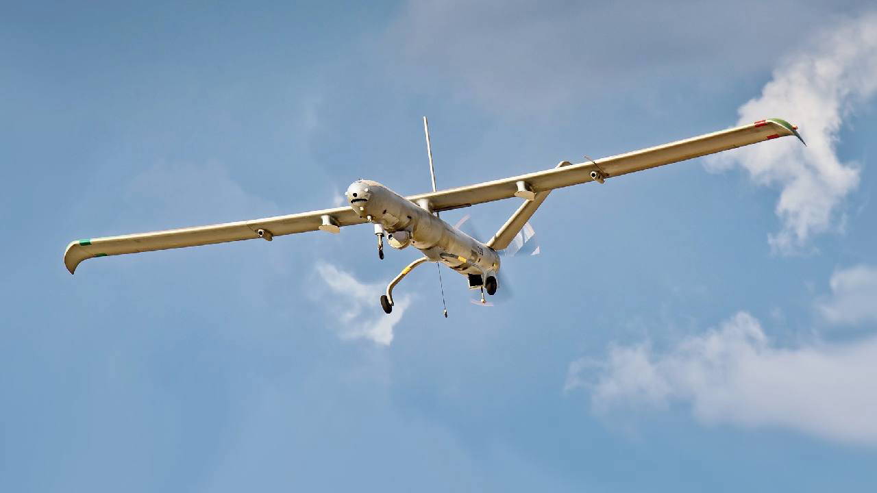 İran duyurdu: İsrail'e ait 2 İHA düşürüldü!