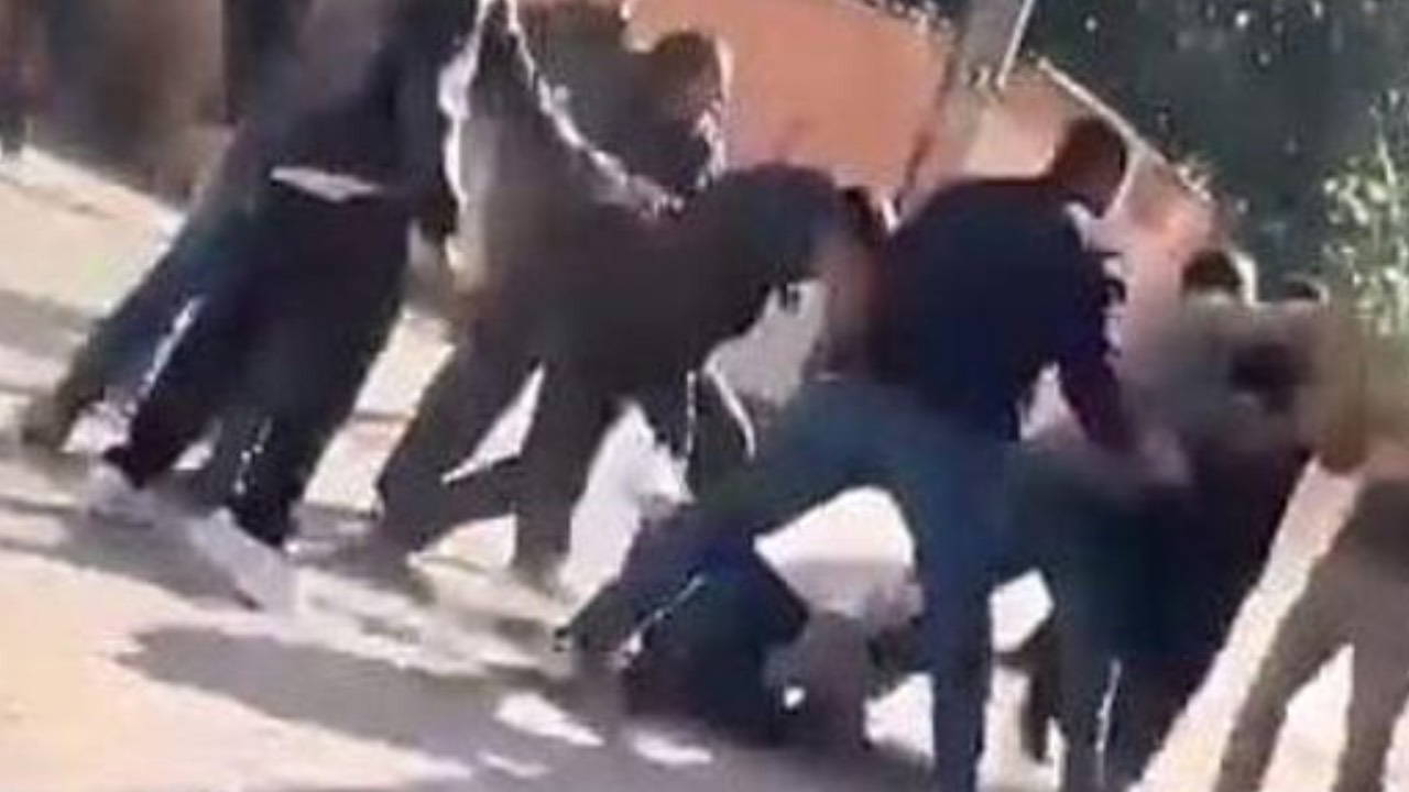 Müteahhit ile inşaat işçileri arasında kavga: 8 yaralı