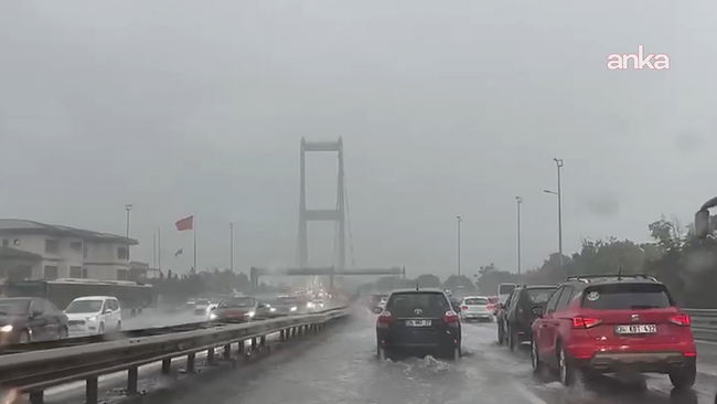 'Sarı kod' uyarısı: İstanbul'da beklenen yağış başladı
