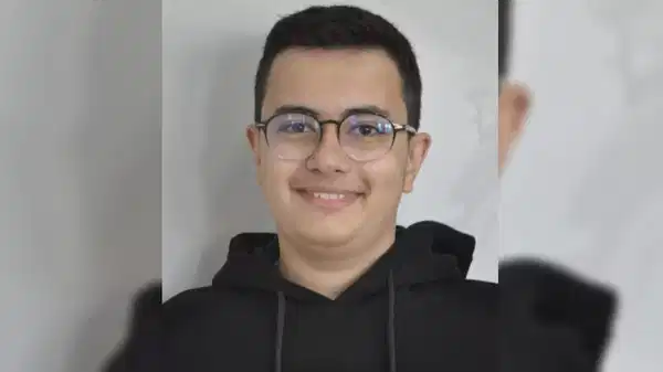 16 yaşındaki lise öğrencisi evinde ölü bulundu