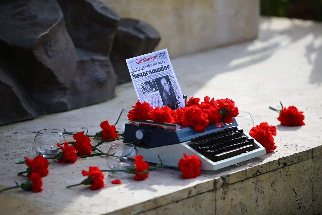 Uğur Mumcu Ege'de hasret ve saygıyla anılacak