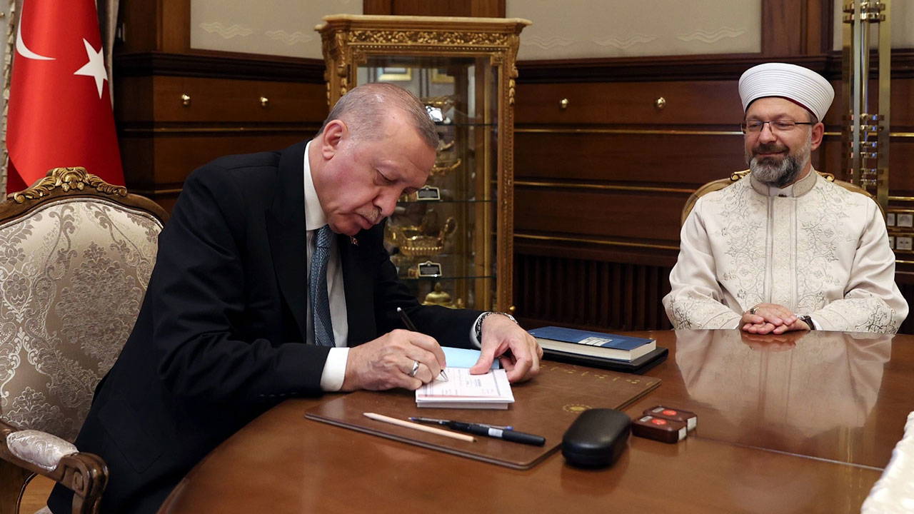 'Hiçbir başkan döneminde Diyanet böyle yıpranmamıştı'