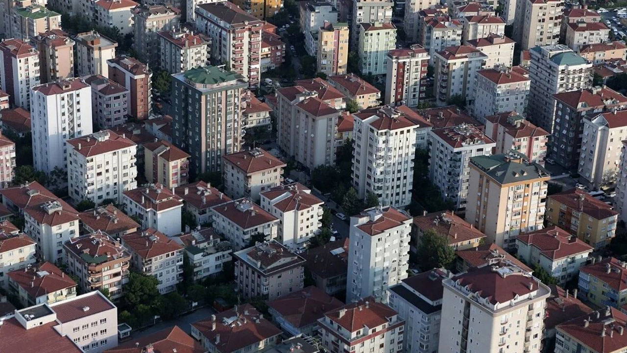 Karar Resmi Gazete'de: Aidat borçlarının ortak alanlara asılması kişisel veri ihlali sayıldı