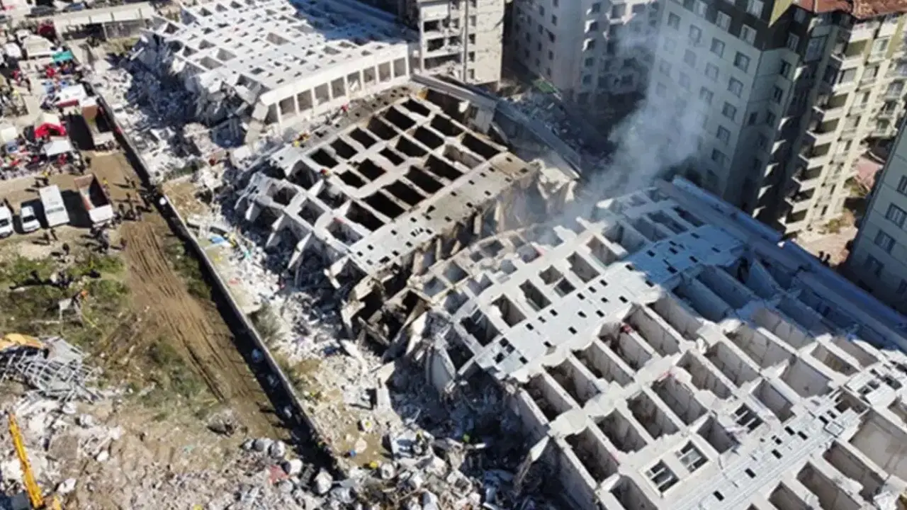 Depremde 269 kişiye mezar olan Rönesans Rezidans davası… 'Mahkeme tüm taleplerimizi gerekçesiz şekilde reddediyor'