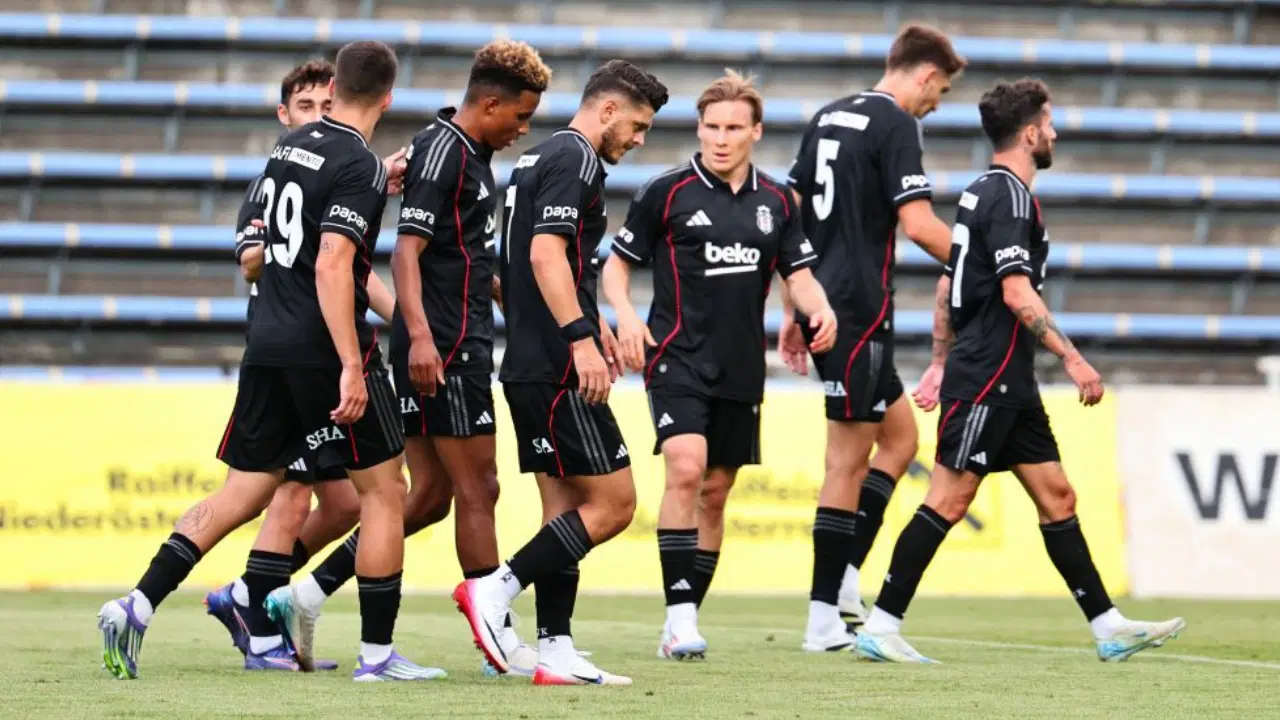 Beşiktaş Admira Wacker ile berabere kaldı!