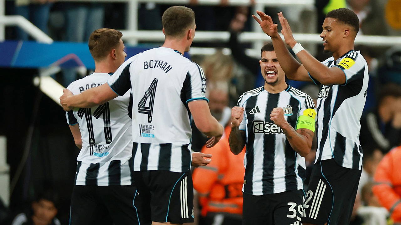 Newcastle, Mourinho'nun Benfica'sı karşısında 3 puanı üç golle aldı!