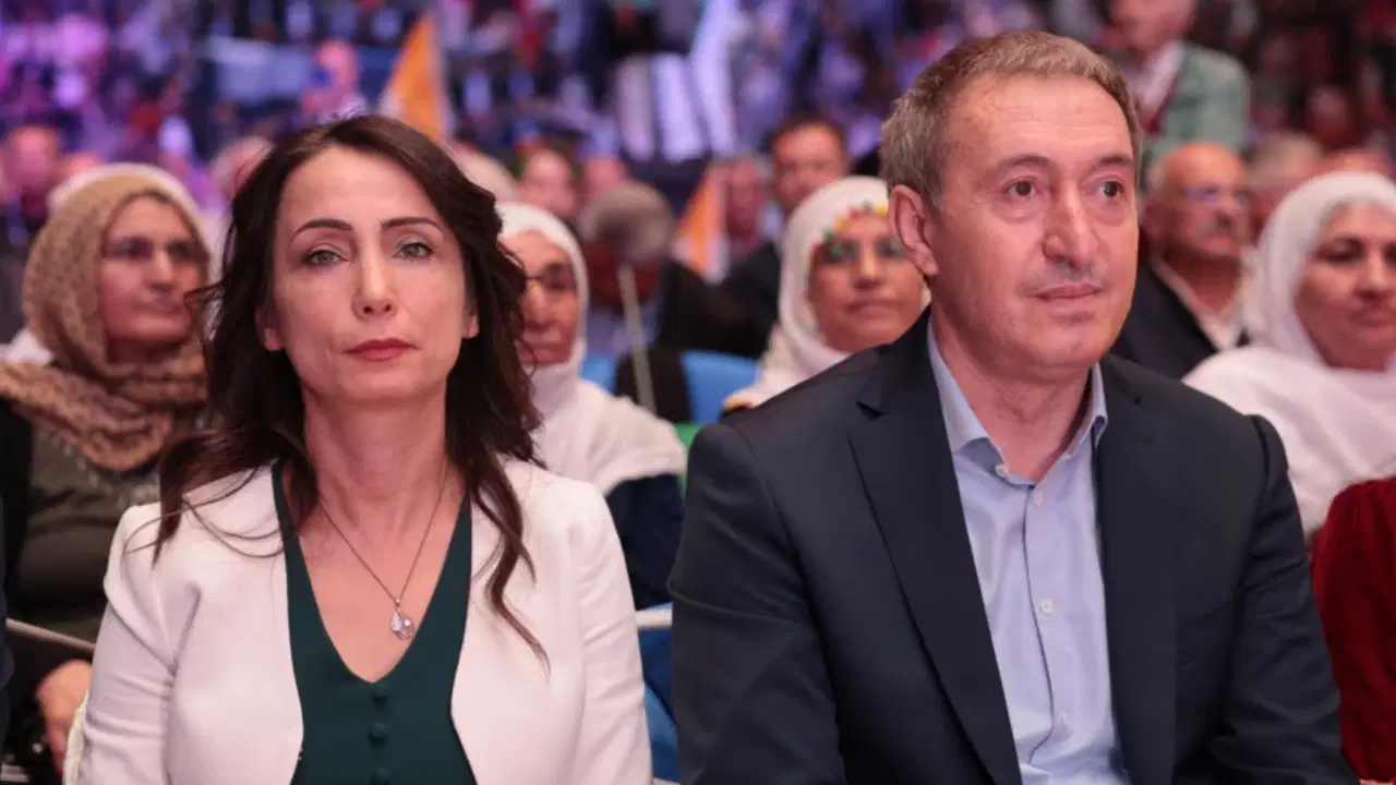 Tülay Hatimoğulları ve Tuncer Bakırhan'dan bayram mesajı: 'Bayramın herkese barış, özgürlük ve eşitlik getirmesini temenni ediyoruz'