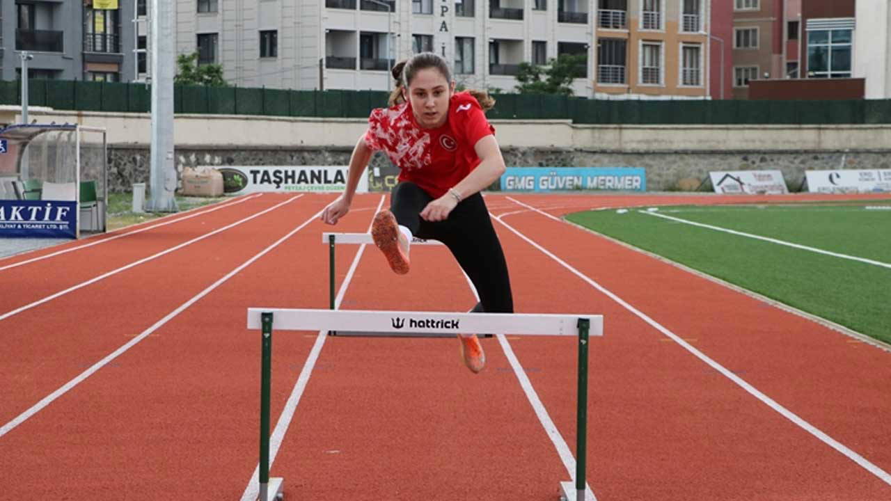 Tekvandoyu bırakıp atletizme geçti 50 madalya kazandı