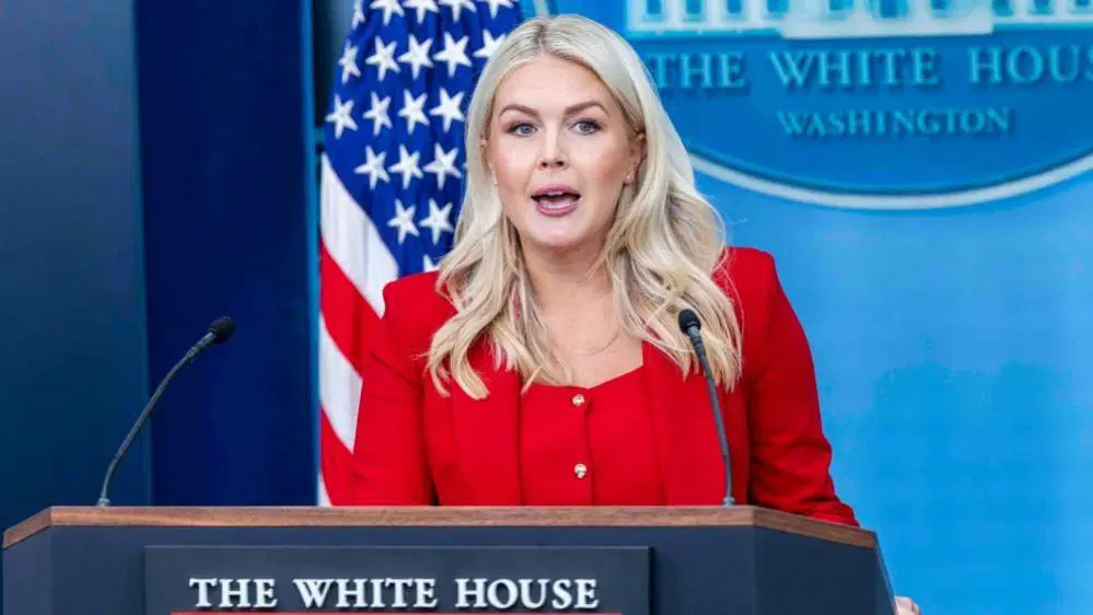Trump duyurdu: Beyaz Saray Sözcüsü Leavitt görevden ayrılıyor