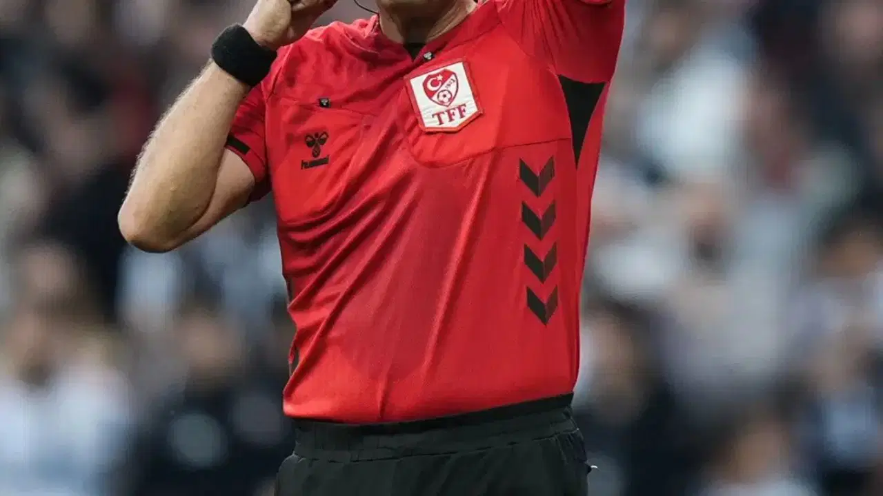 Yasa dışı bahis operasyonunda yeni gelişme! 4 hakem gözaltına alındı...