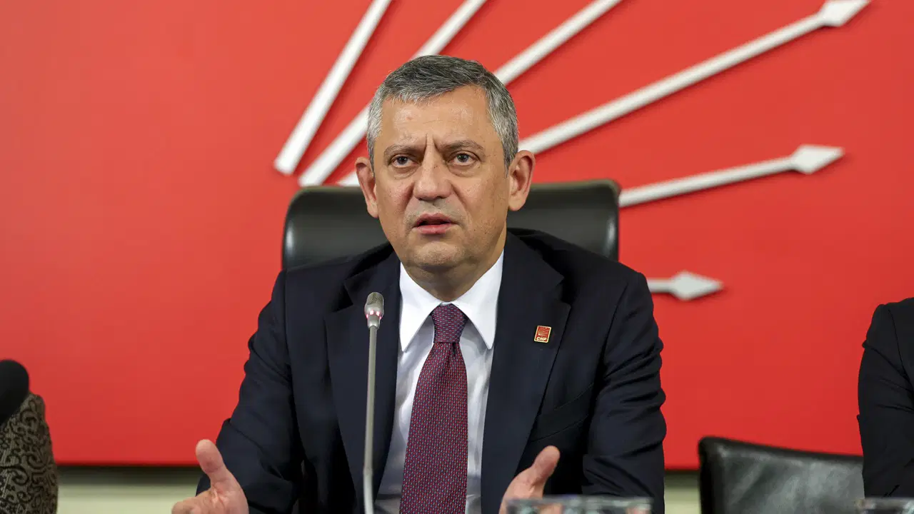 Özgür Özel'den ara seçim gündemli siyasi parti turu: İlk adres belli oldu, tüm hafta sürecek