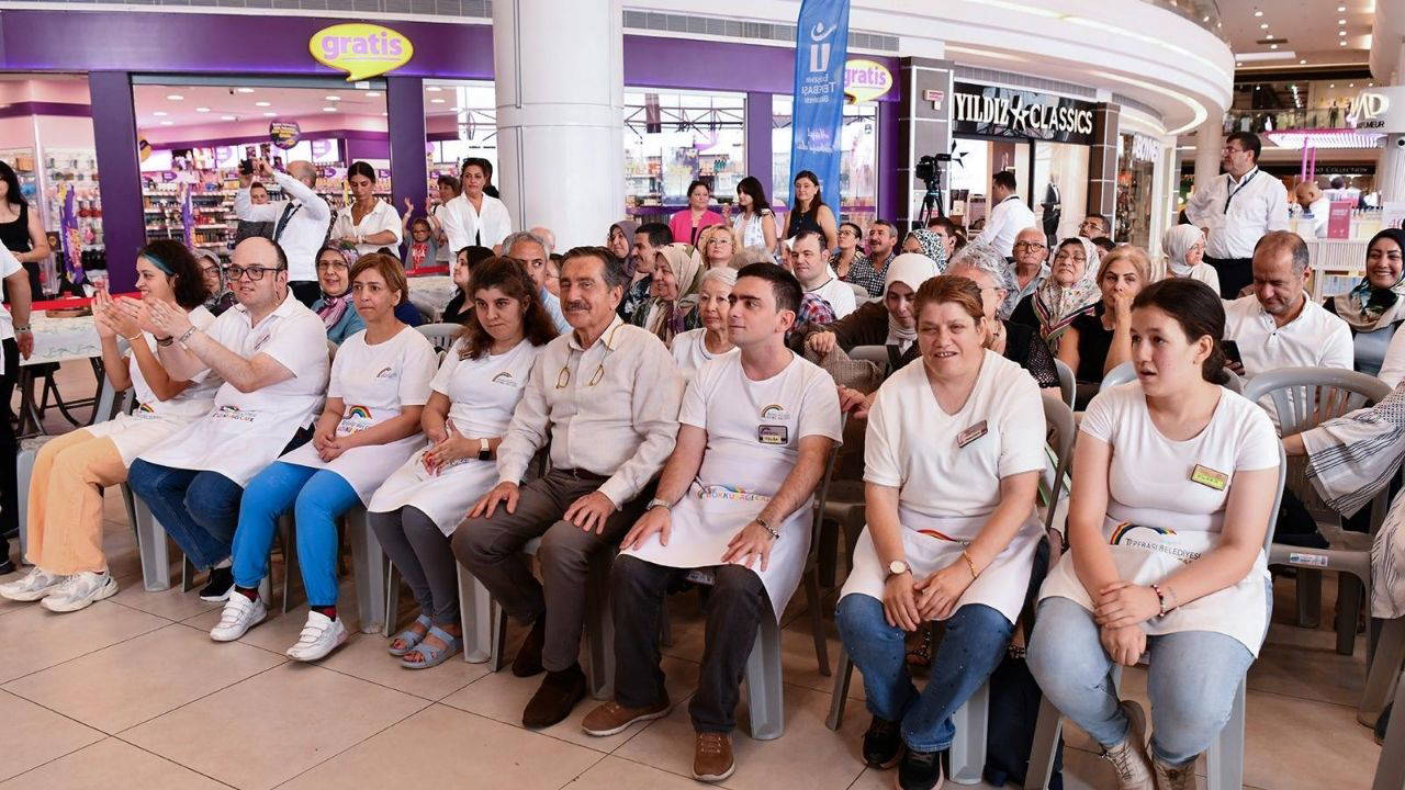 Down sendromlu çocuklar yemek yarışmasının kaybedeni olmadı