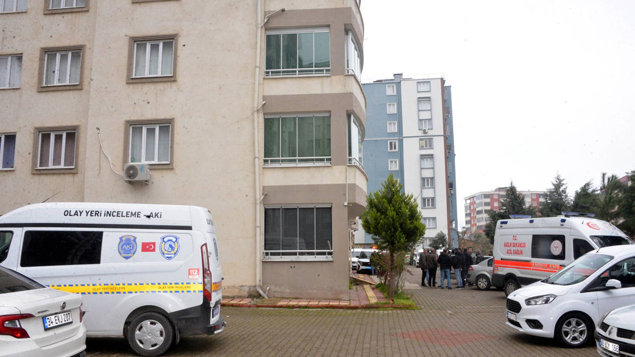 Kahramanmaraş'ta dehşet: Babasını boğazını keserek öldürdü