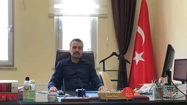 Savcı, kadın hakimi yaratmış, hükümlü çaycı kurtarmıştı… İlk duruşma görüldü: ‘İstesem zaten öldürürdüm’