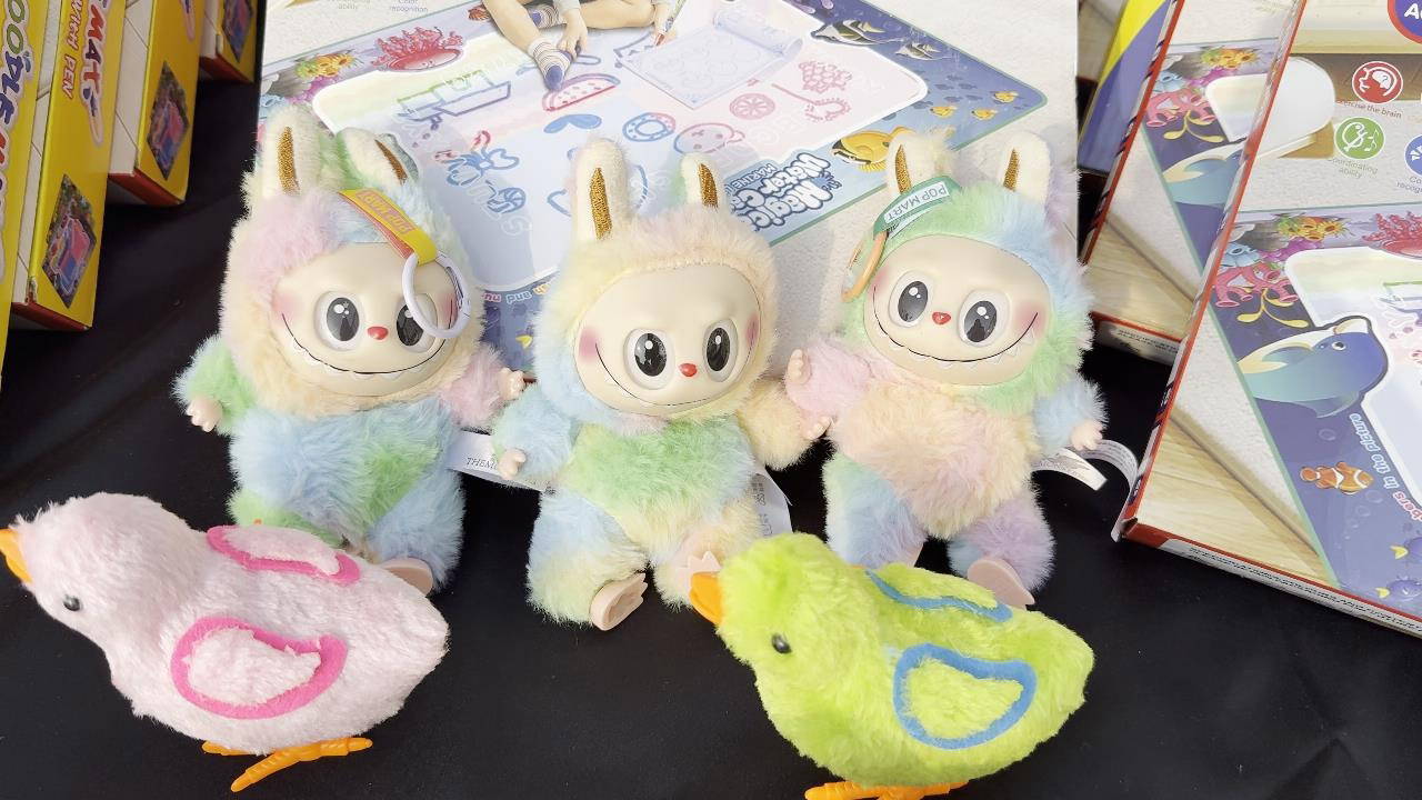 Piyasa değeri 50 milyon TL... Kaçak oyuncak ele geçirildi!