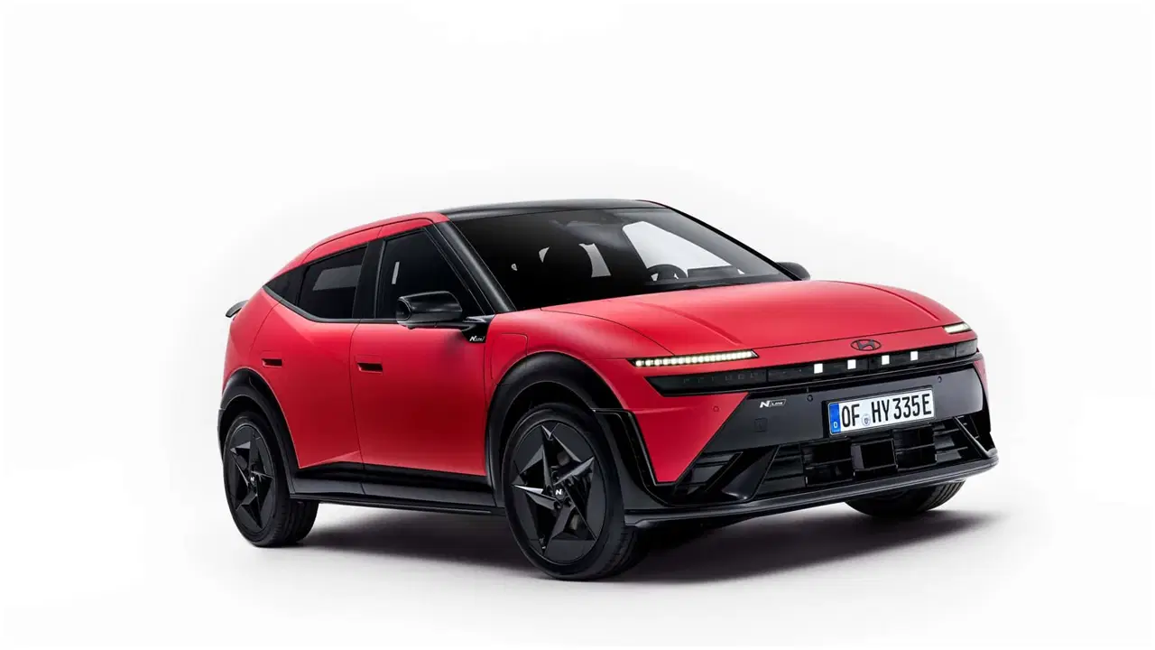 İzmit'ten dünyaya yeni elektrikli yıldız: Türkiye'de üretilecek Hyundai Ioniq 3 sahneye çıktı! 