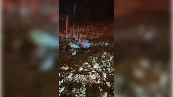 İsrail’de alarm: İran’dan fırlatılan füzeler Kudüs çevresine düştü