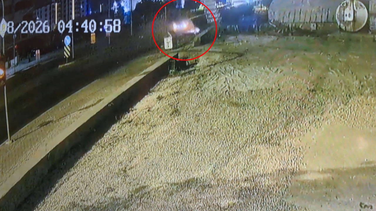 Temizlik işçisi kaza geçirenlere yardım etmeye koştu: Ölen kişinin oğlu olduğunu öğrendi!