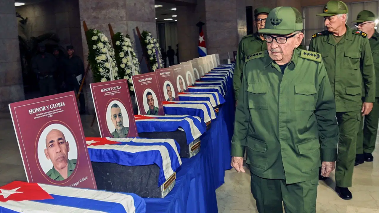 ABD'nin Venezuela'ya saldırısında ölen Kübalı askerlerin naaşı ülkelerine teslim edildi