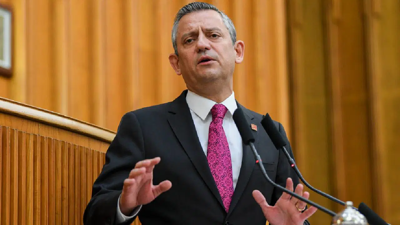 Son dakika... CHP lideri Özgür Özel, partisinin grup toplantısında konuşuyor