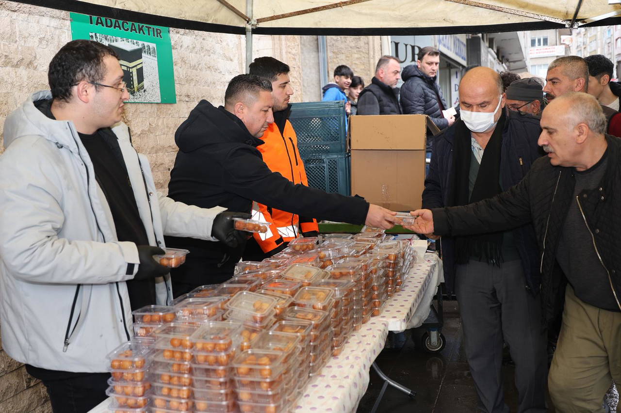 Kırıkkale Belediyesi’nden 6 Şubat depremlerinin 3’üncü yılında lokma ikramı