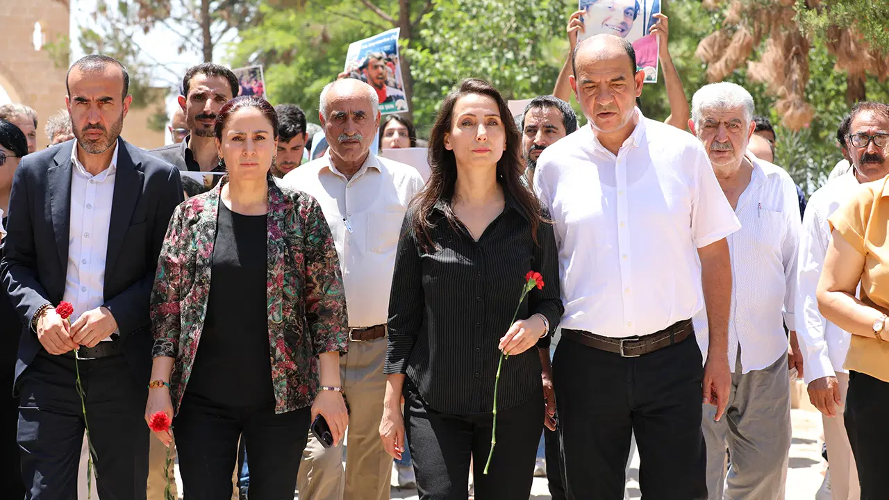 Tülay Hatimoğulları, Suruç Katliamı anmasında konuştu: 'Barışın önünü açabilmek için gerçeklerle yüzleşmeliyiz, özür dilemeliyiz'