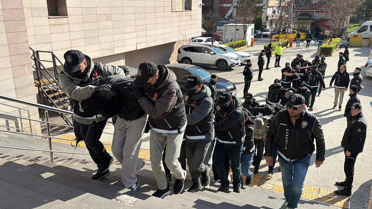Eskişehir merkezli 6 ilde dev uyuşturucu operasyonu: 20 gözaltı