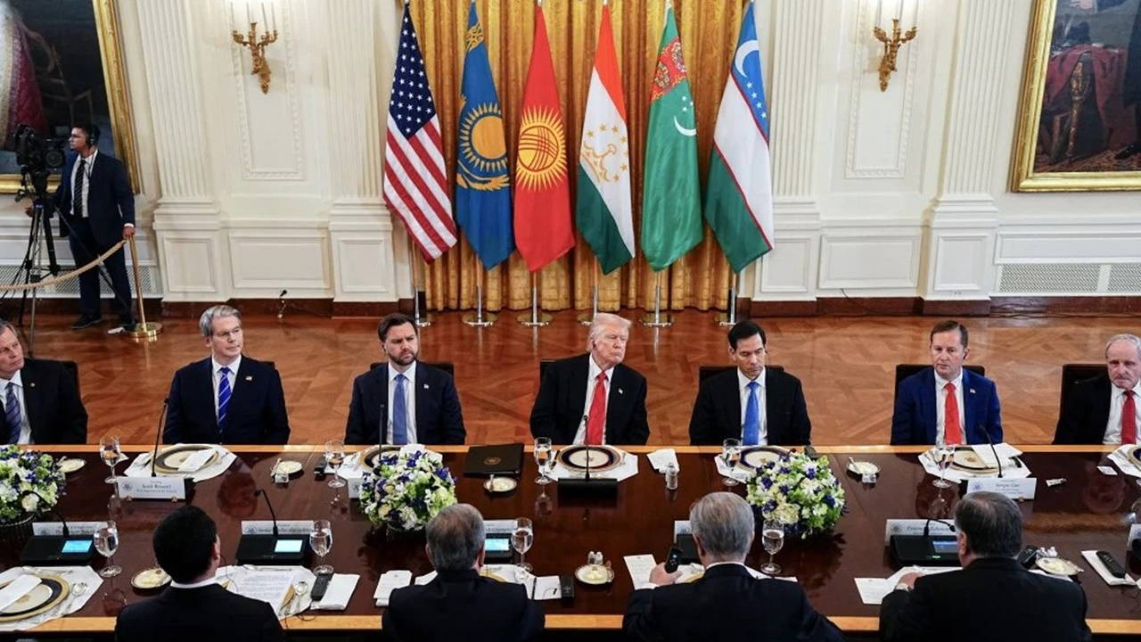 Beyaz Saray'da Orta Asya zirvesi: 'Kazakistan Abraham Anlaşmaları’na katıldı