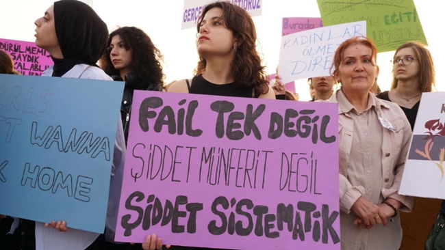 Öldürüldükten 2 yıl sonra boşanabilmiş! 